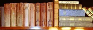 Livres sur étagères Livres sur étagères